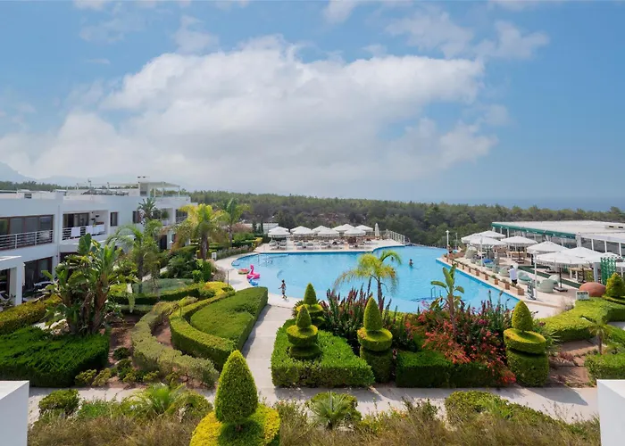 Sea And Mountain View At Sun Valley アパート *